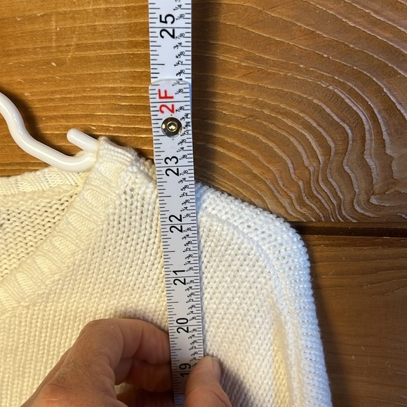 Ralph Lauren Sport Women's White Sweater Vintage 25PTP V-Neck Cottagecore Knit - Picture 7 of 10